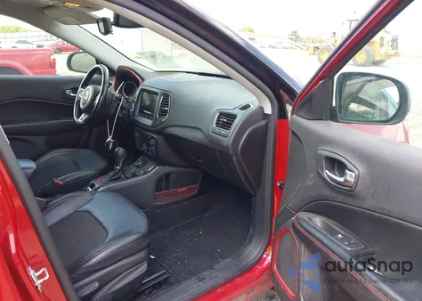 2020 Jeep Compass Trailhawk 4X4 из США, поврежденный, VIN 3C4NJDDB4LT184257